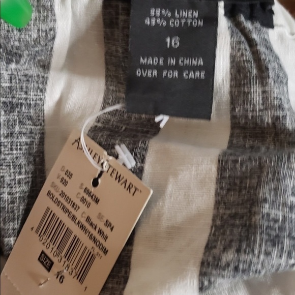 Ashley Stewart size 16 black & white striped off shoulder top - Picture 4 of 4